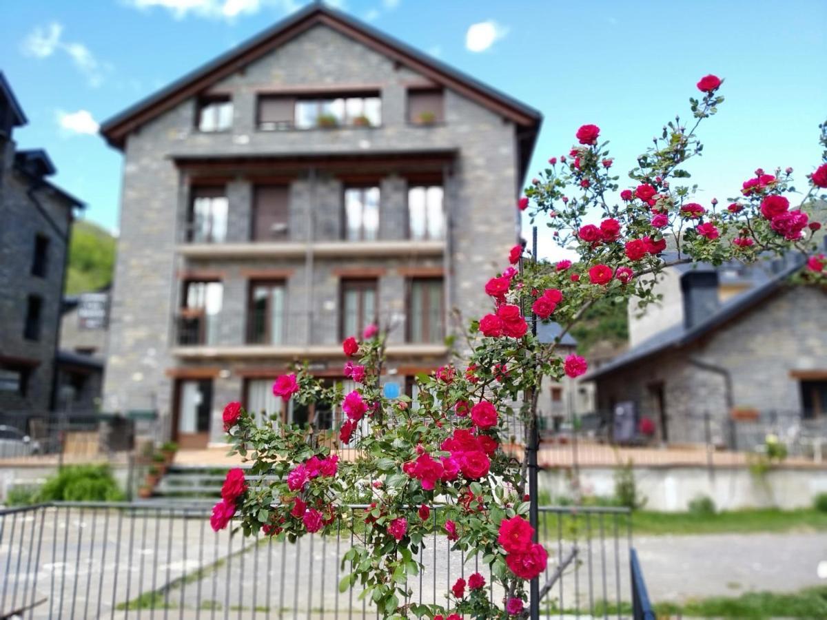 Apart. Casa Juaneta Pirineo-Ordesa Broto Luaran gambar